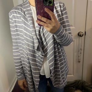 GRAY WHITE SWEATER CARDIGAN TAG SIZE M MEDIUM OVERSIZED EUC